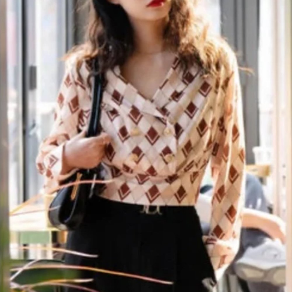 Petite Studio NYC -  Elora Blouse Geometric Print (Small)